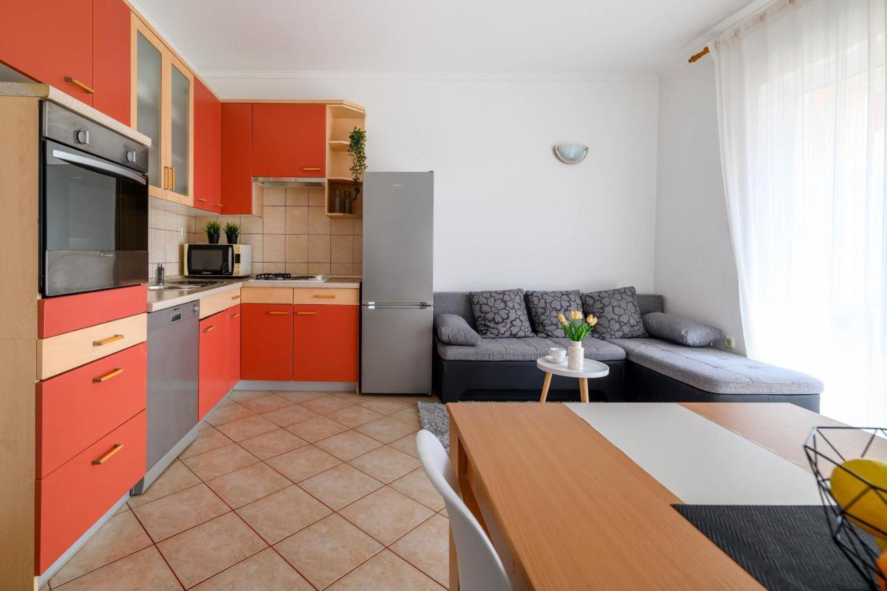 Apartment Malibu ซาบอริซ ภายนอก รูปภาพ