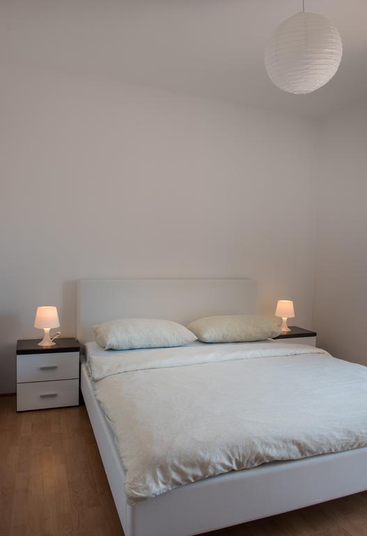 Apartment Malibu ซาบอริซ ภายนอก รูปภาพ